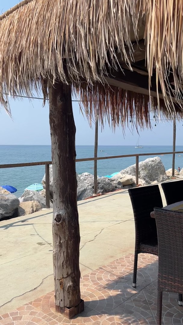 Wood Natural Beach Club