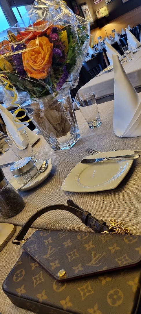 Worlds Caffetteria Gastronomia Ploom Store
