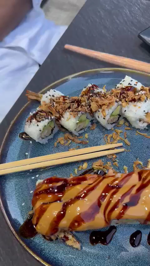 WOW Poke & Sushi