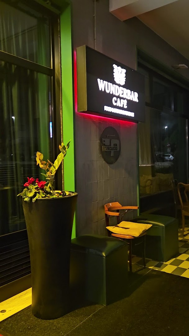 Wunderbar Café