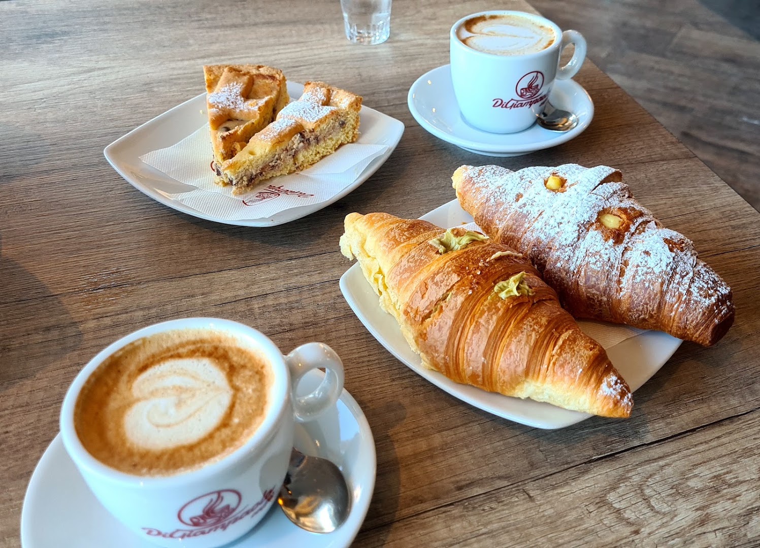 Wyn Bar/Ricevitoria