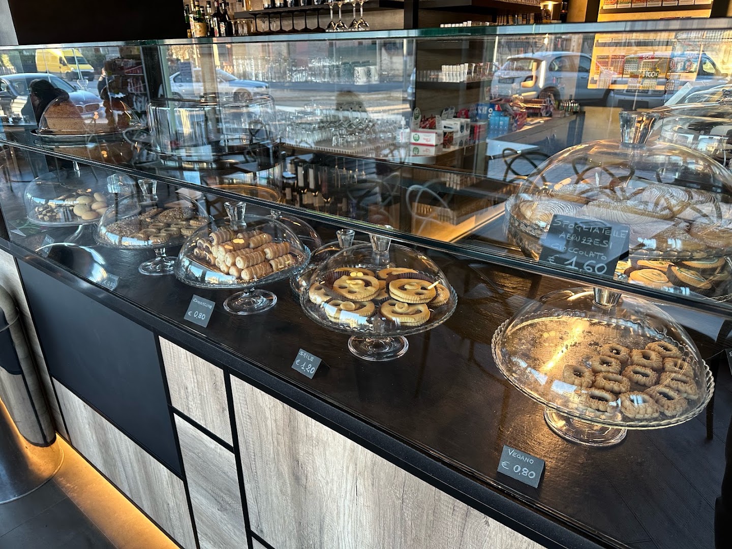 Wyn Bar/Ricevitoria, Corropoli