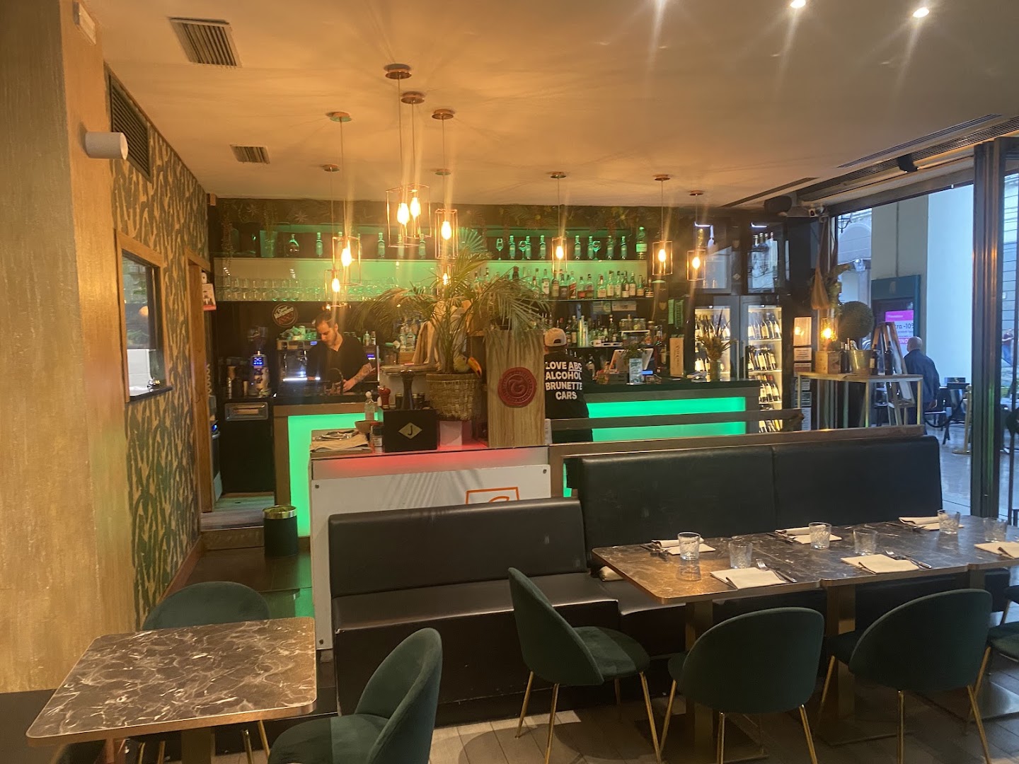 XO RESTAURANT CAFE