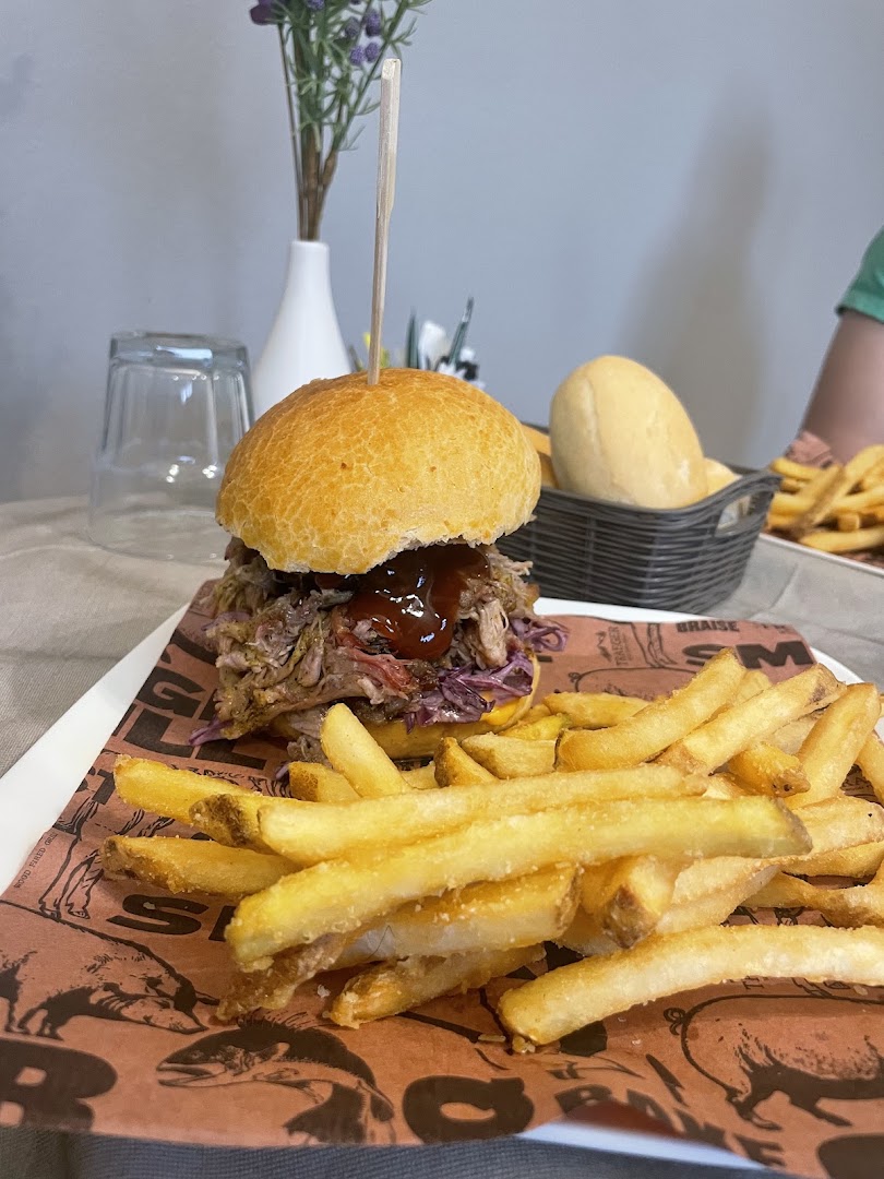 Yle Coffee & Grill