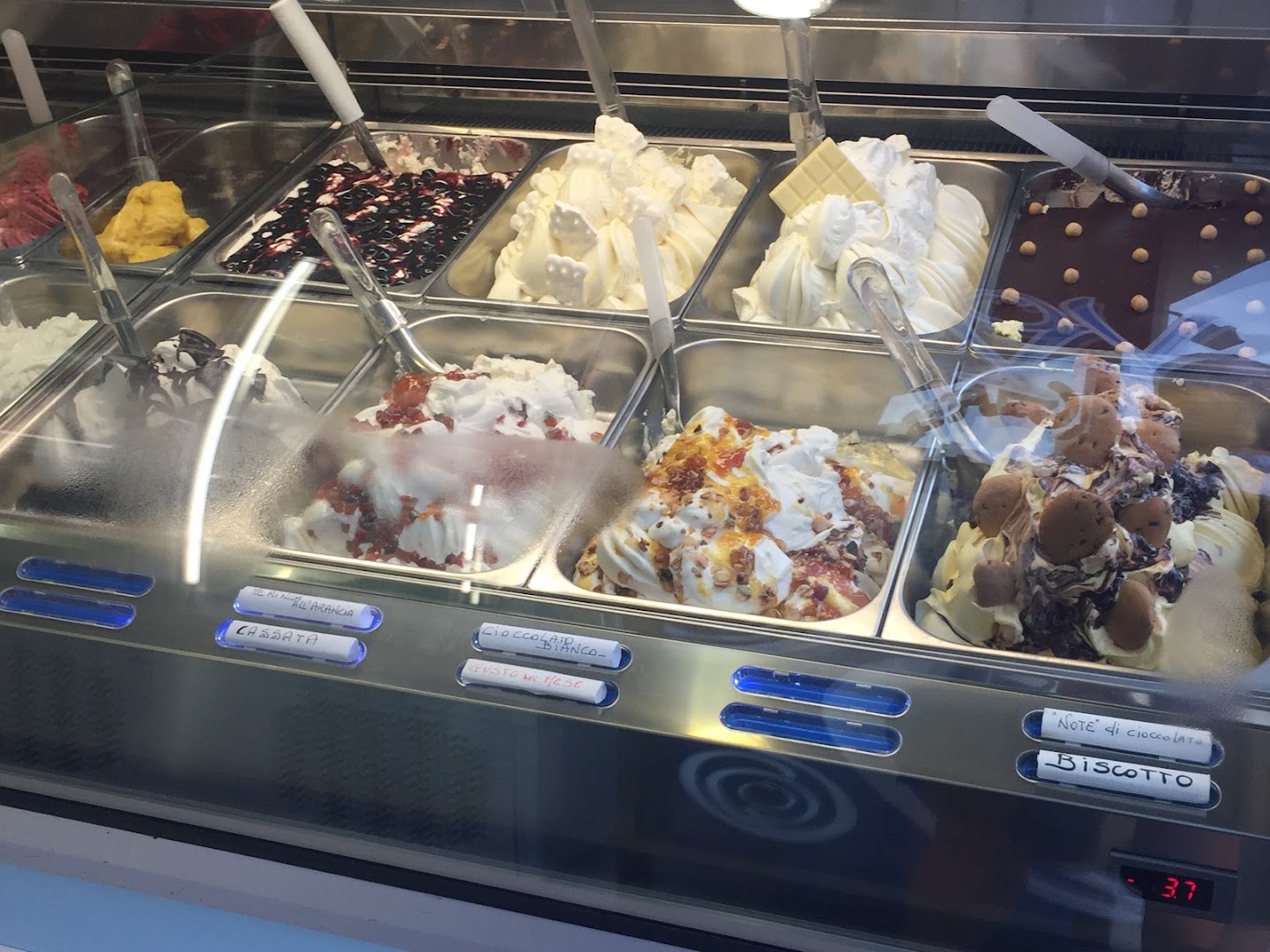 Yo Yo Gelateria Borgosesia