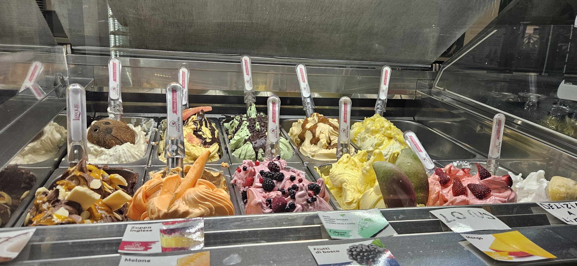 Yogo chok il paradiso dei golosi di Sulla Gessica