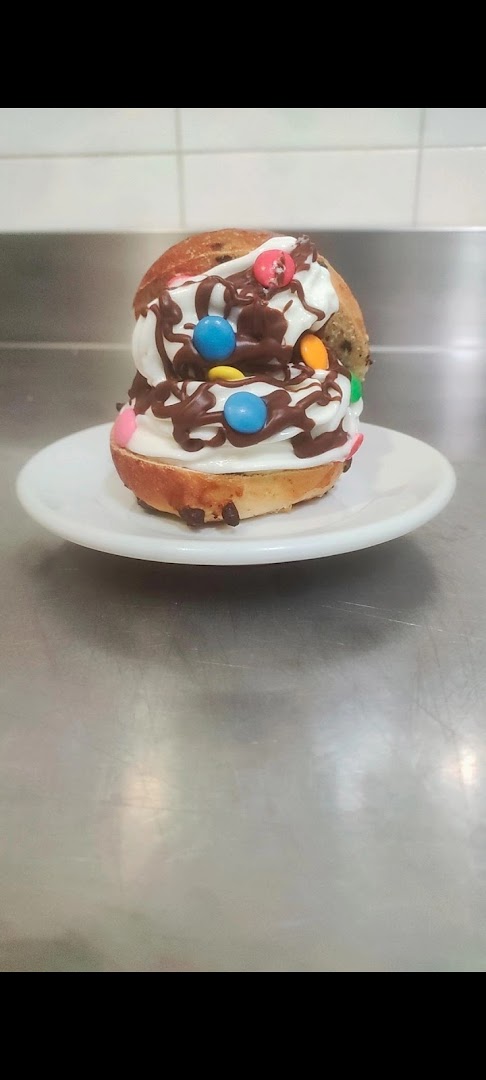 Yogurteria-Creperia e Caffetteria L’Isola Golosa