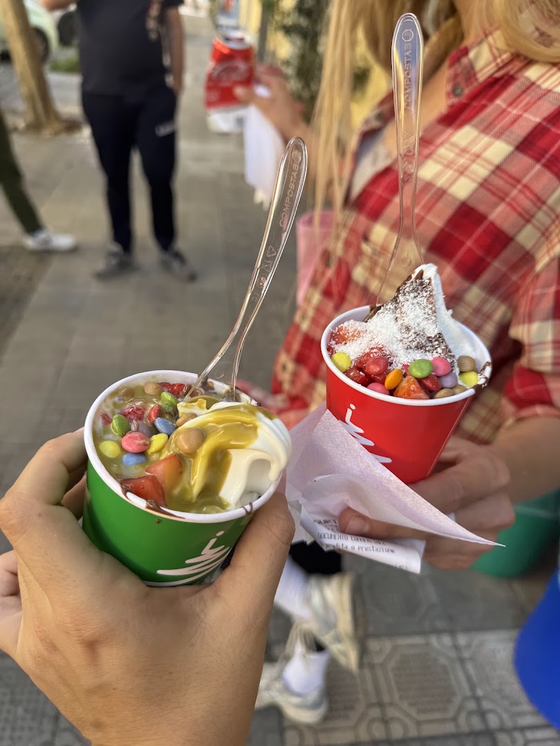 Yogurteria - Creperia: Yogurt & Co. di Luca Griselli