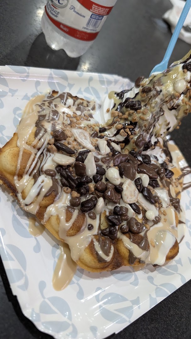 Yogurtlandia San Giovanni La Punta c/o I Portali, San Giovanni la Punta