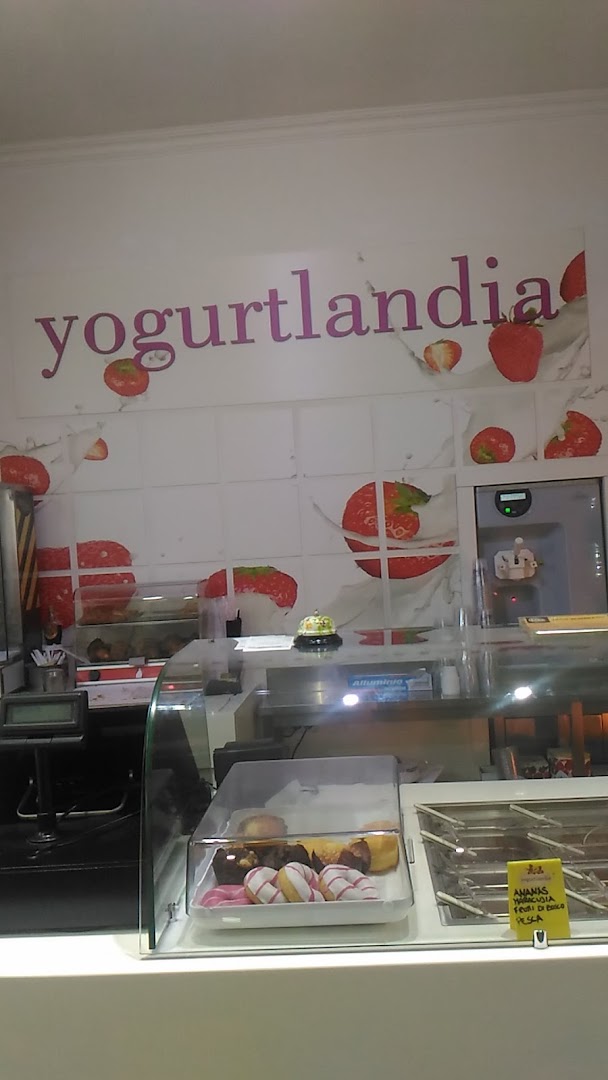 Yogurtlandia Solofra di Cosimato Emilio