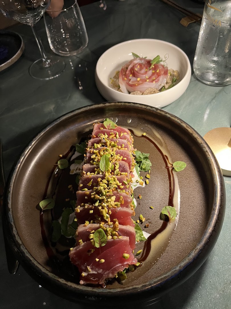 Yokohama Sushi Restaurant