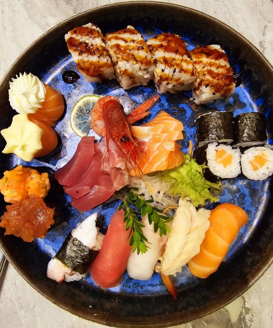 Yolo Sushi