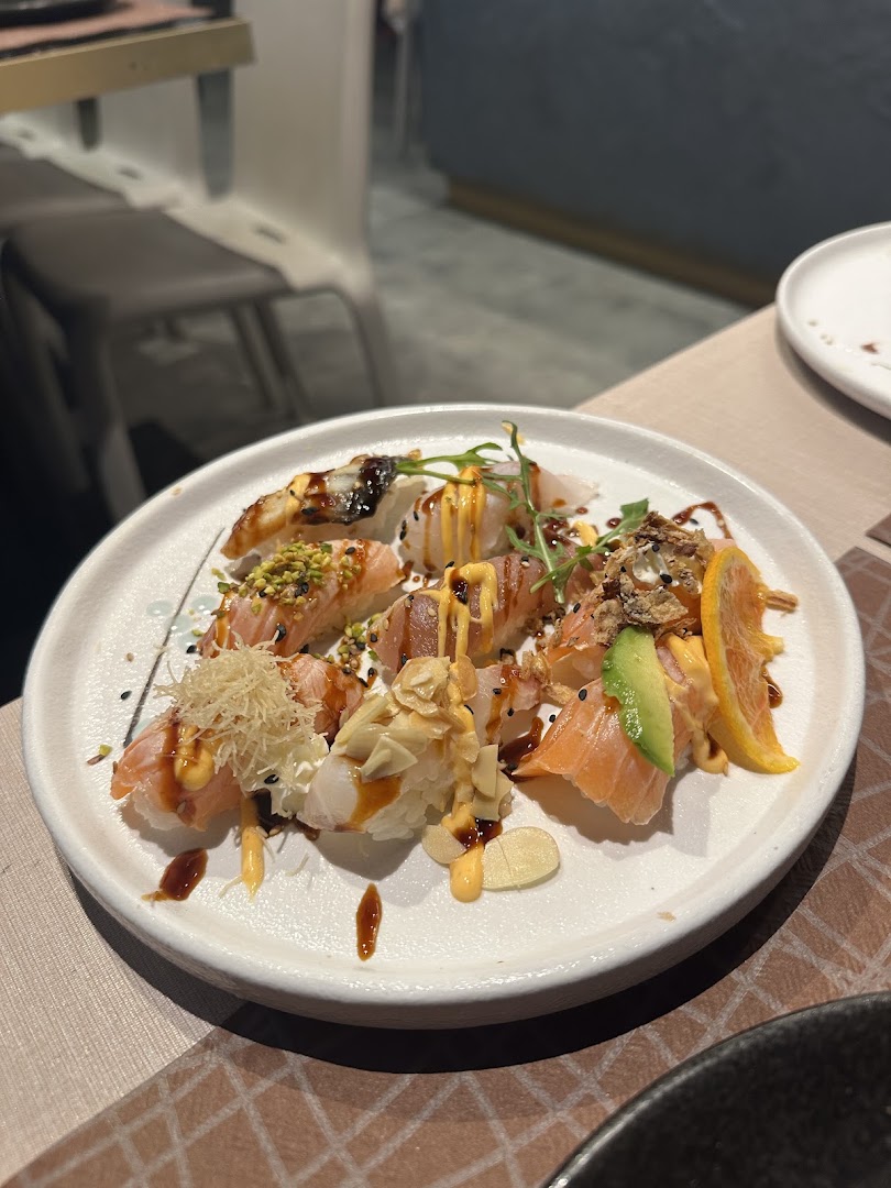 Yoru Sushi, Sarzana