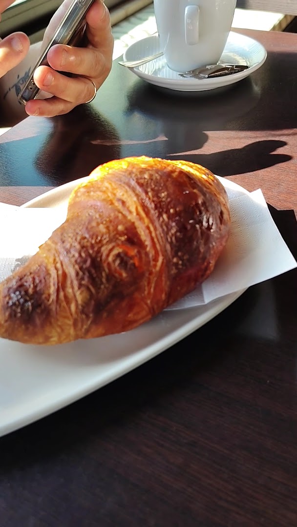 Yuri Bar Ristorantino
