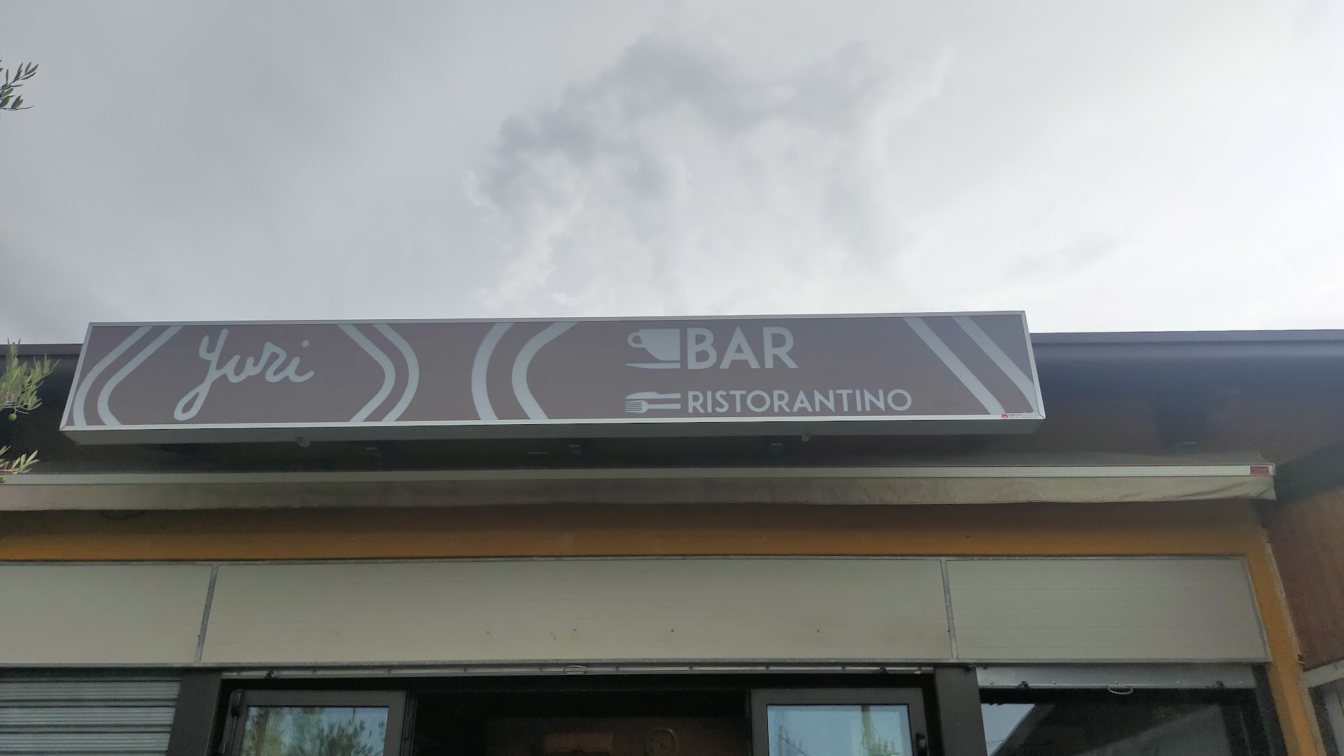 Yuri Bar Ristorantino