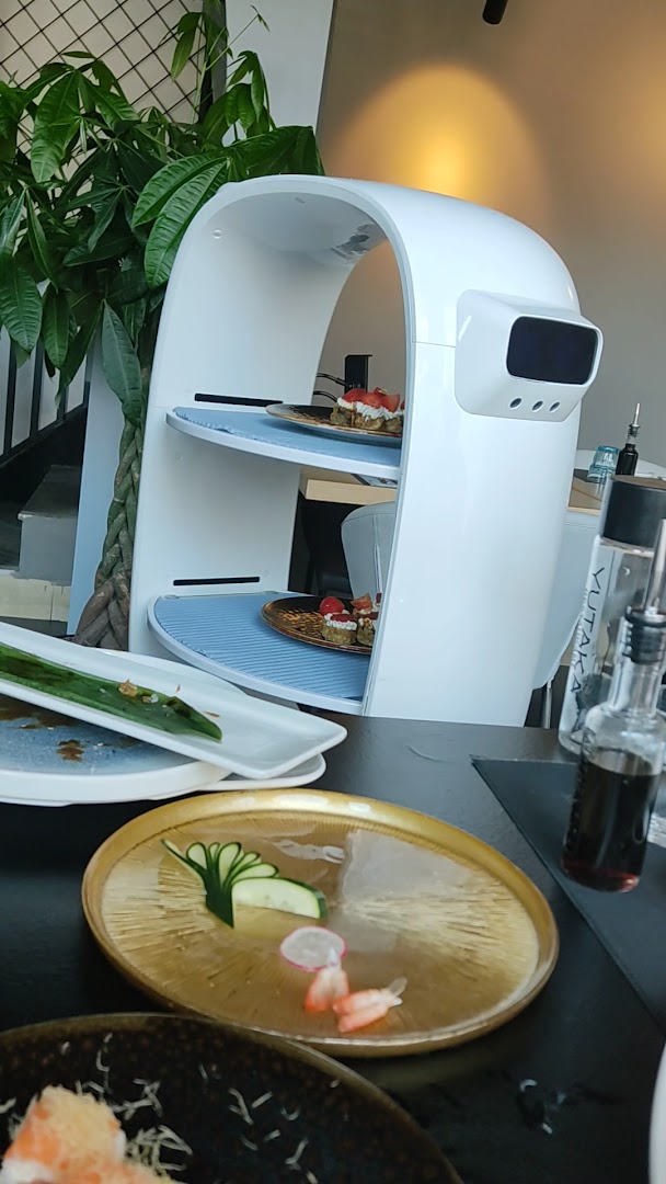 Yutaka, Genova