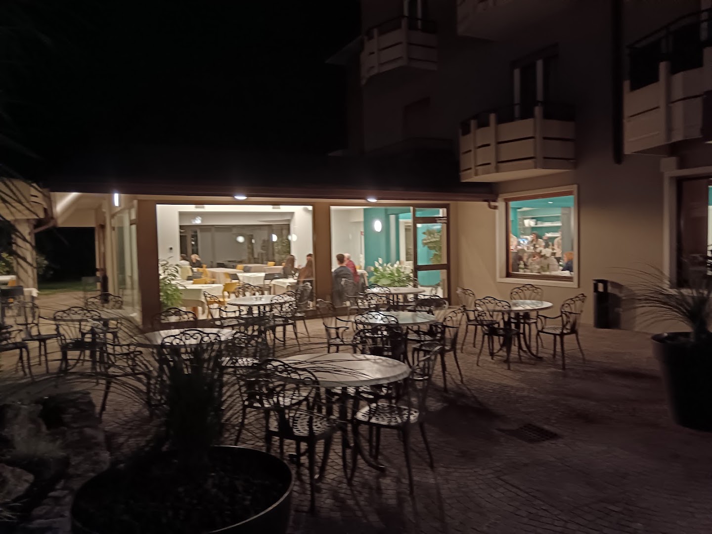 Zestè - Craft Pizza & Comfort Food
