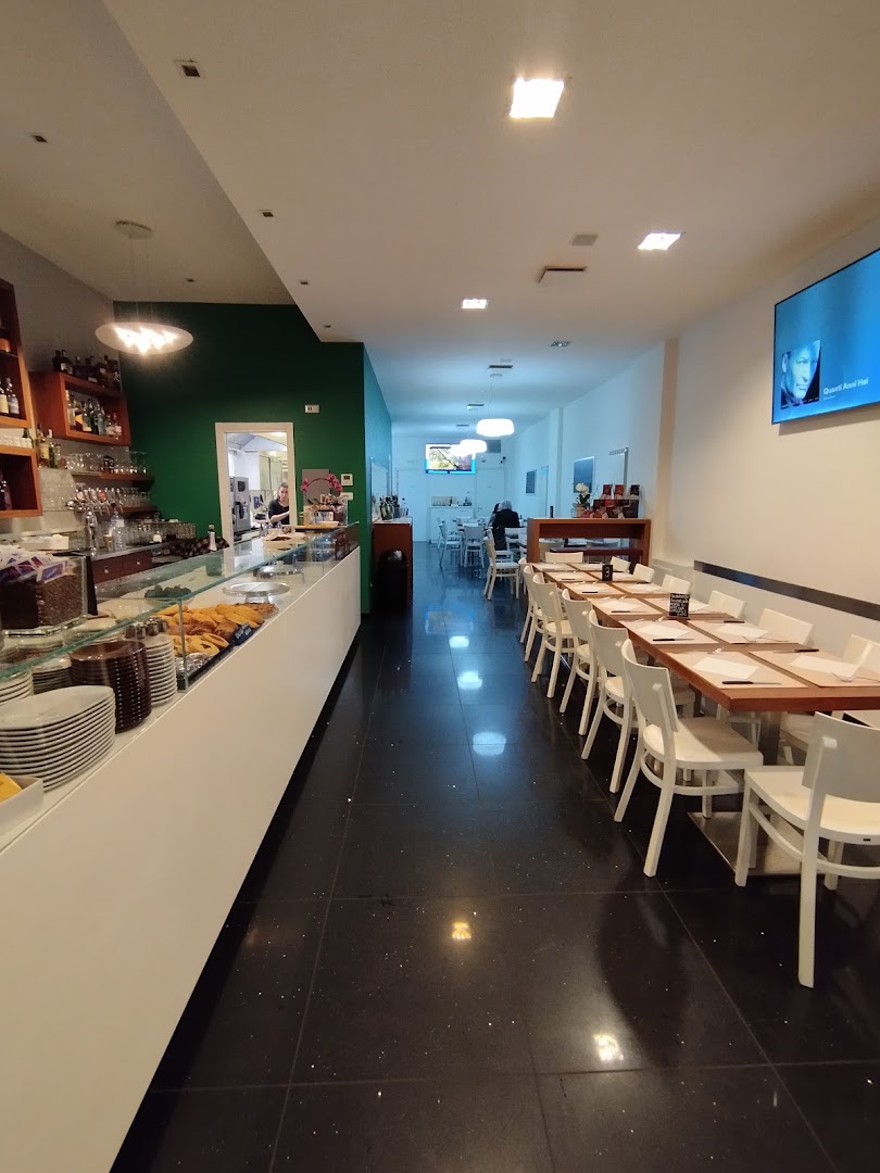 Zeus Bar - drink & food