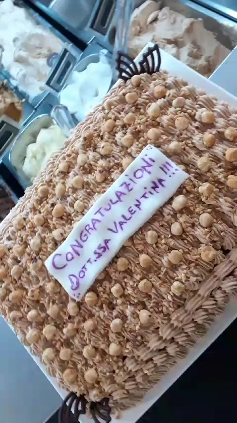 Zia Esterina Pasticceria e Gelateria senza lattosio e senza glutine e senza latte e senza uovo, Garbagnate Milanese