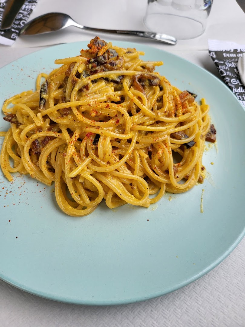 Zia Lucy Chiosco