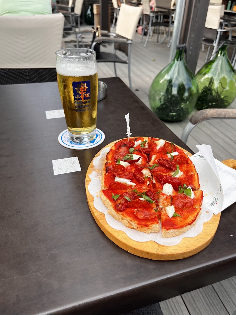 Zinta Bar Café