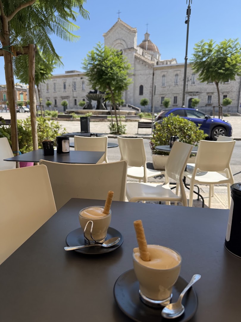 Zucchero A Velo, Giovinazzo